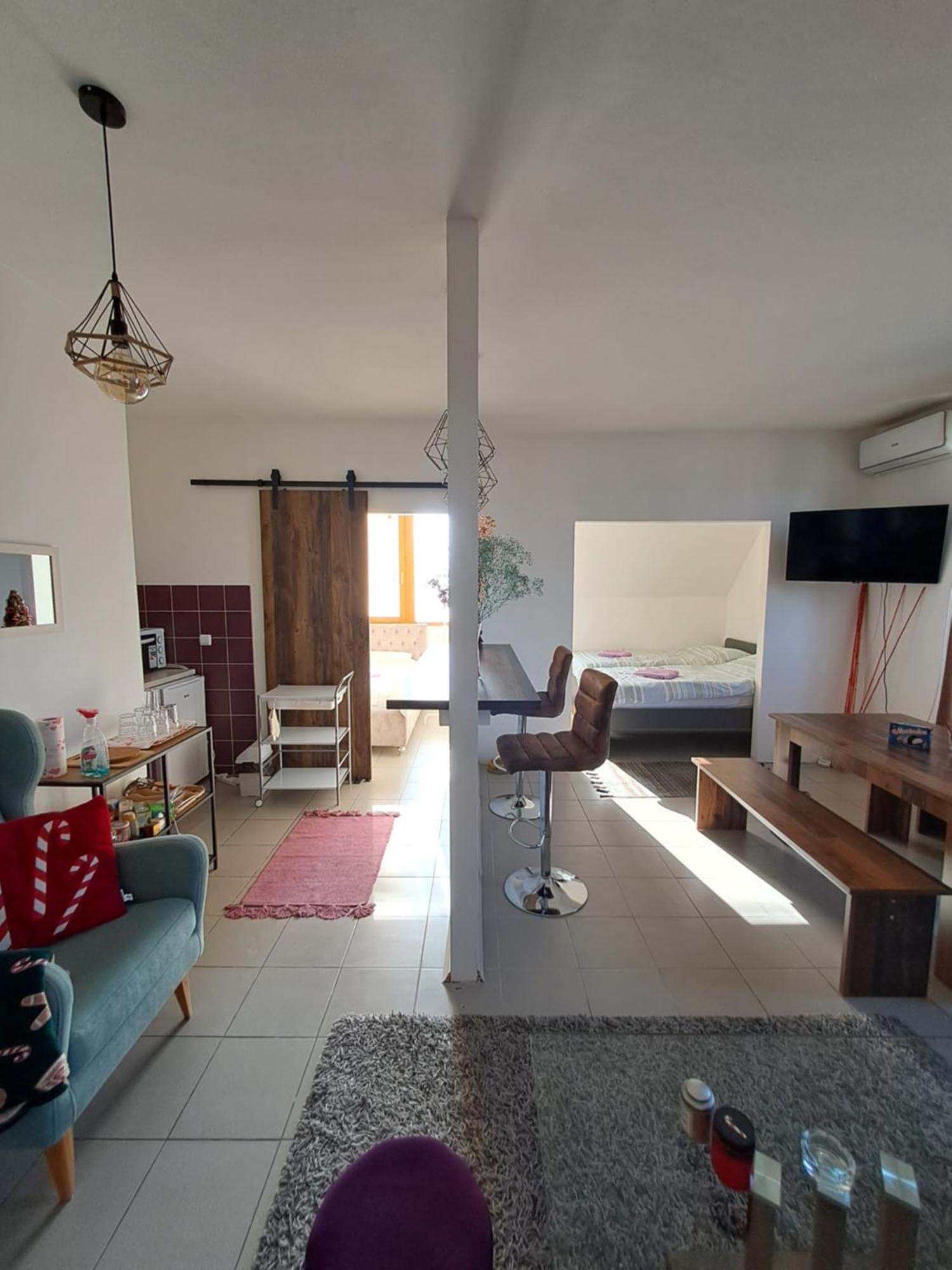 Ferienwohnung Sofi Ni Exterior foto
