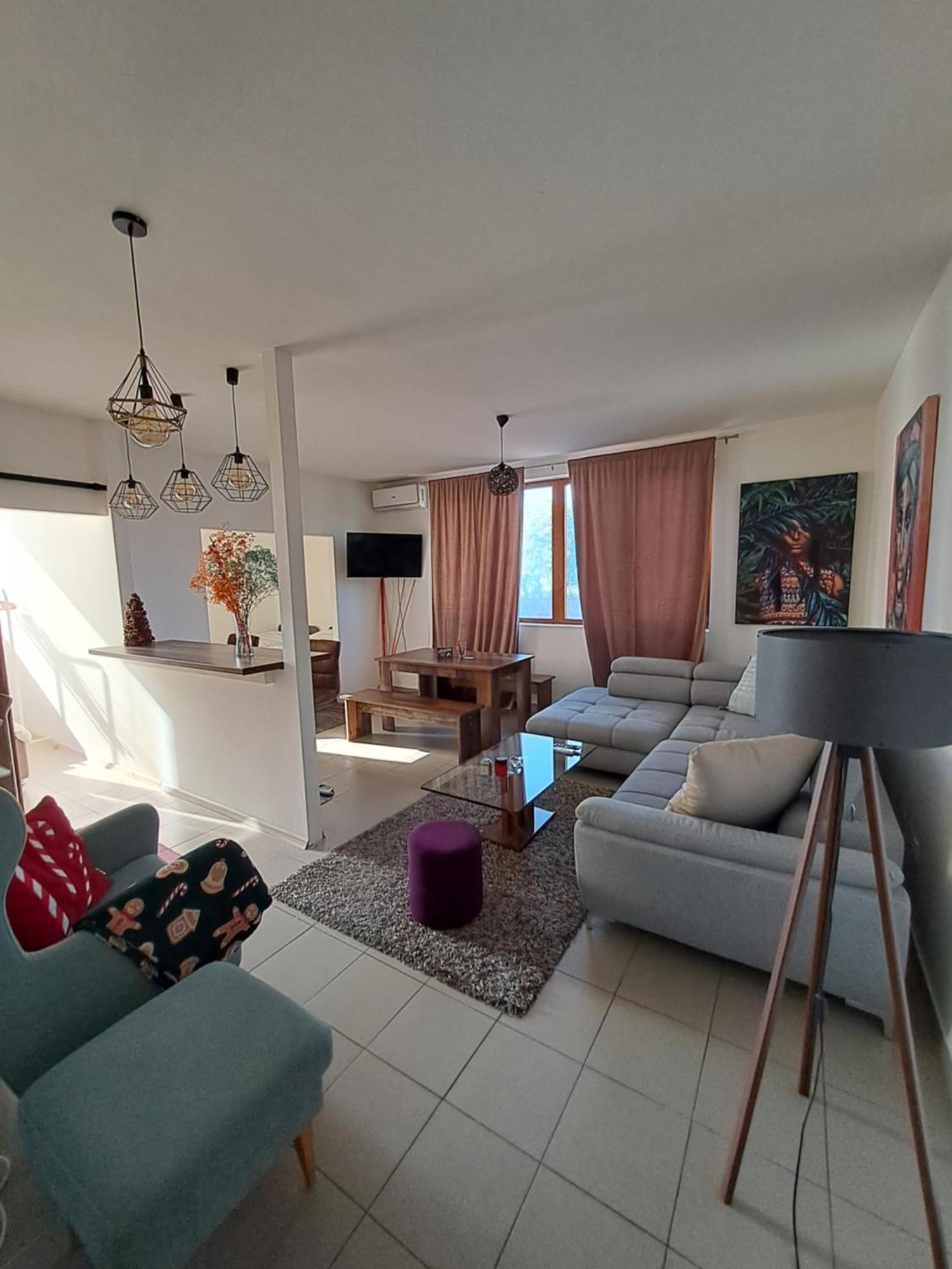 Ferienwohnung Sofi Ni Exterior foto